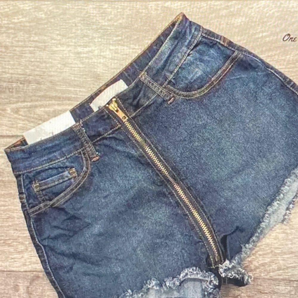 Crave Fame Dark Blue Jean Shorts with Zipper